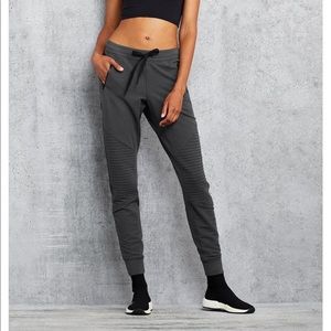 Alo Urban Moto Sweatpants | Medium, Anthracite